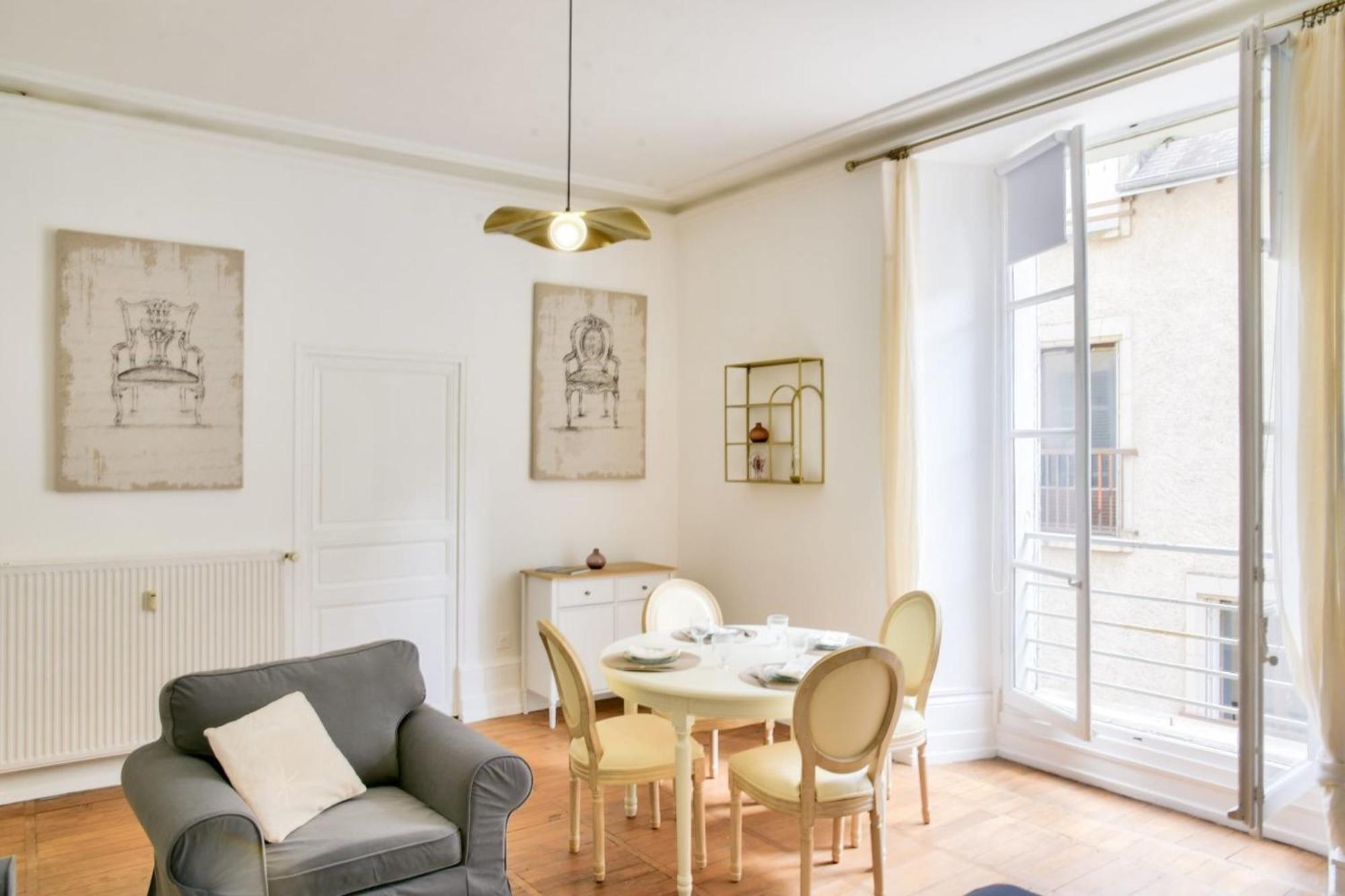 Apartment Le Royal The Historic Heart Of Blois